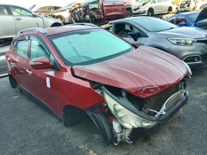 Hyundai IX35 2013 Red Wrecking