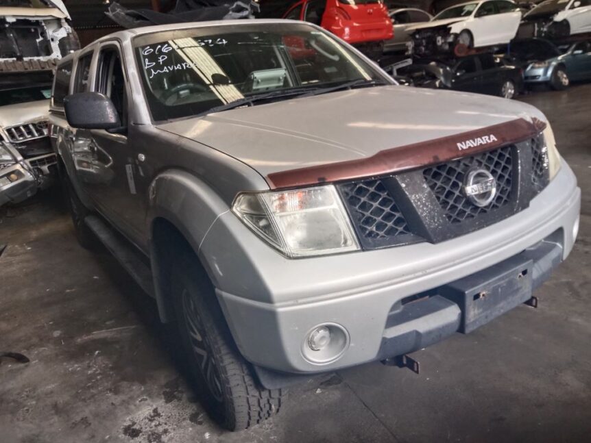 Nissan Navara-1