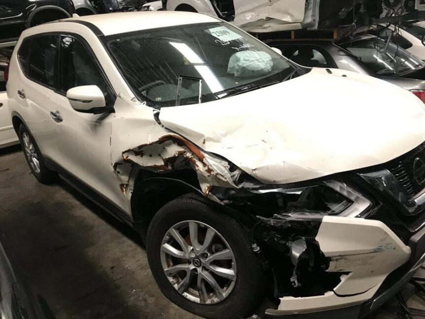 Nissan xtrail 2018 white wrecking